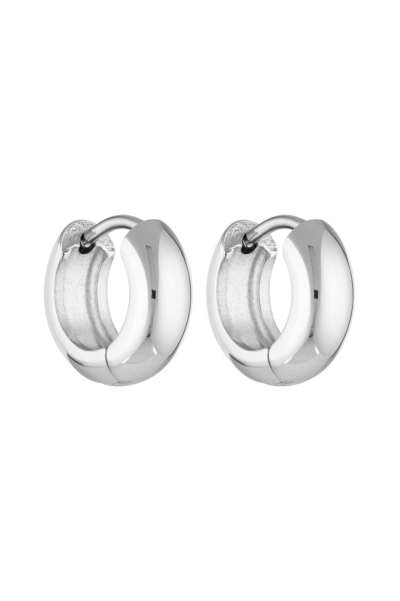 Petite Thick Huggies 8mm - White Gold
