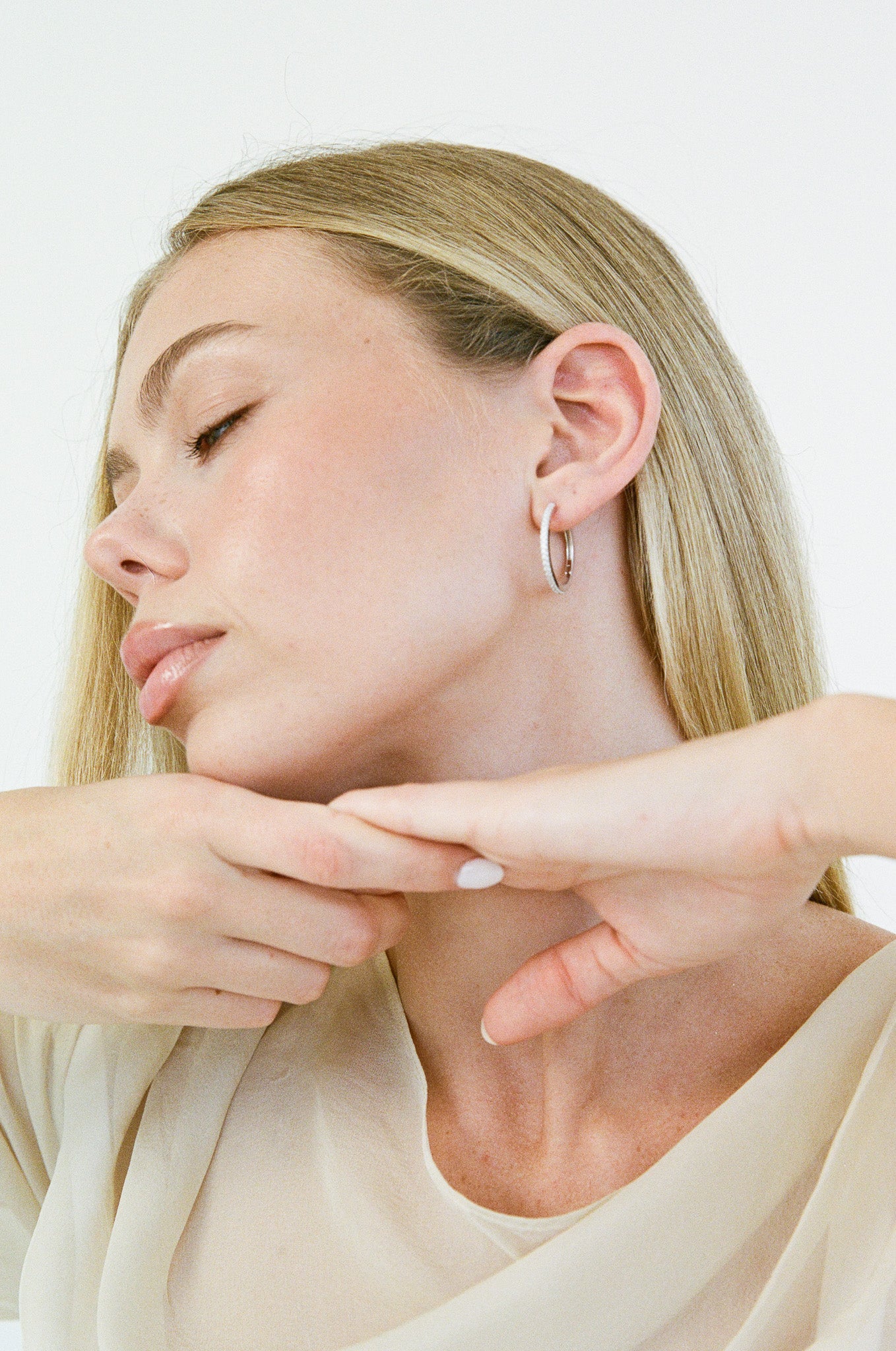 Angel Hoops - Gold/Clear - 20mm