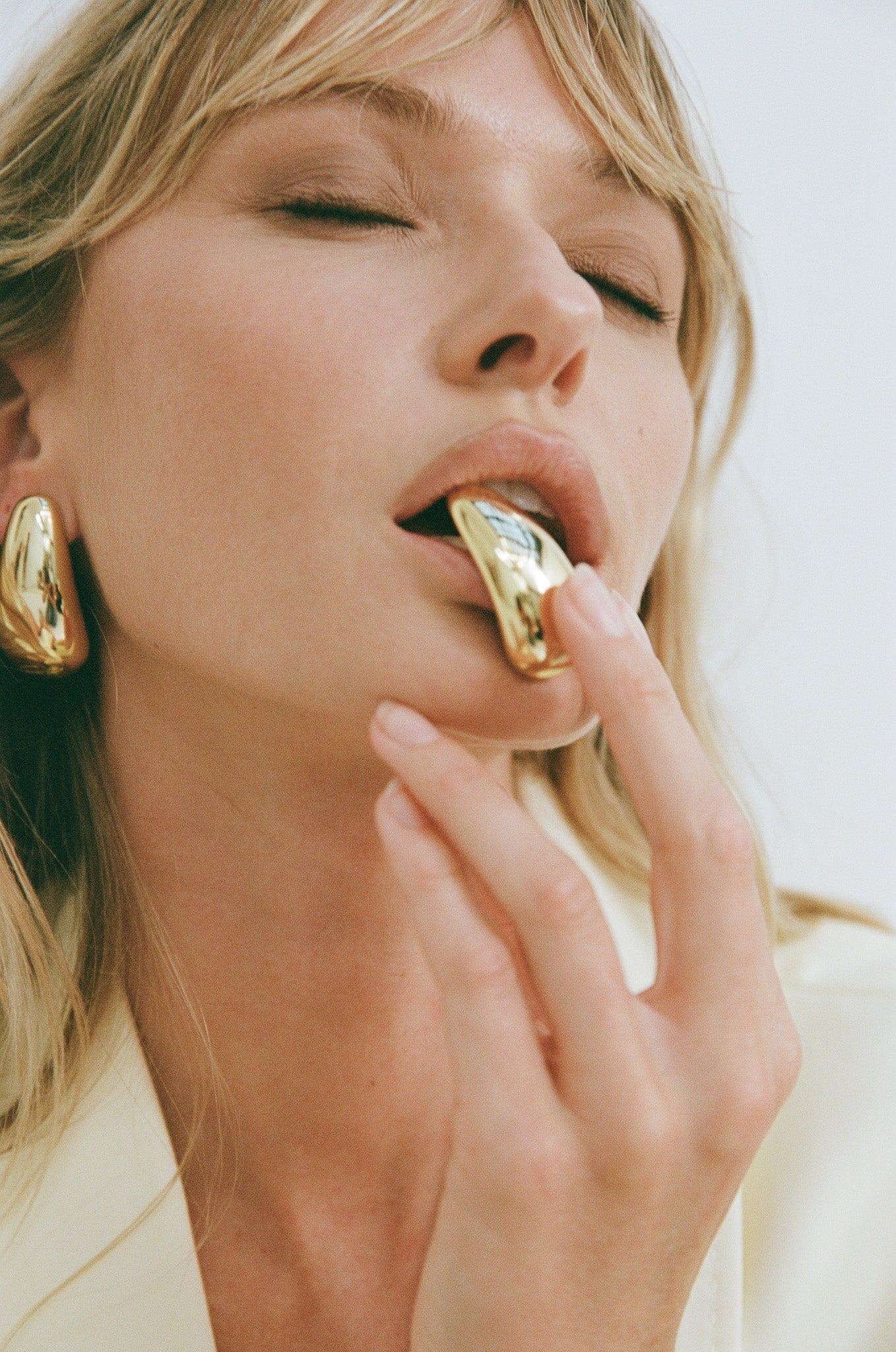 Porter Jewellery | 18k gold vermeil water resistant jewellery | Blob Earrings Maxi Gold