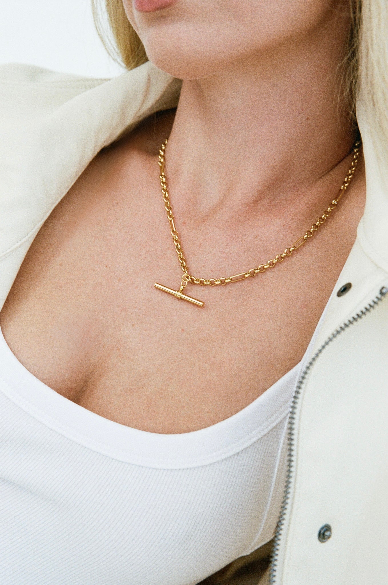 Heritage T-Bar Necklace - Gold
