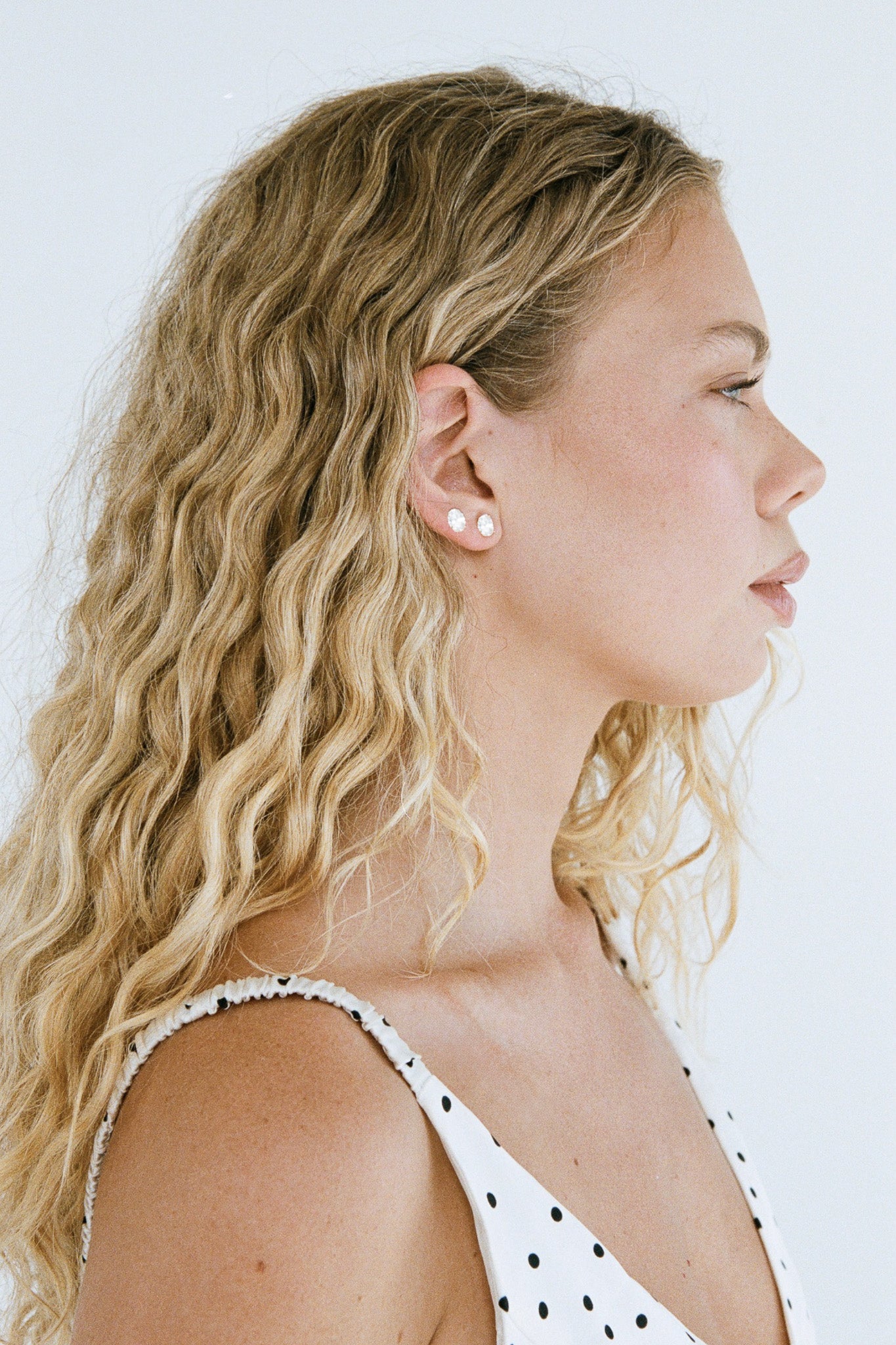 Oval Studs 1CT - Gold