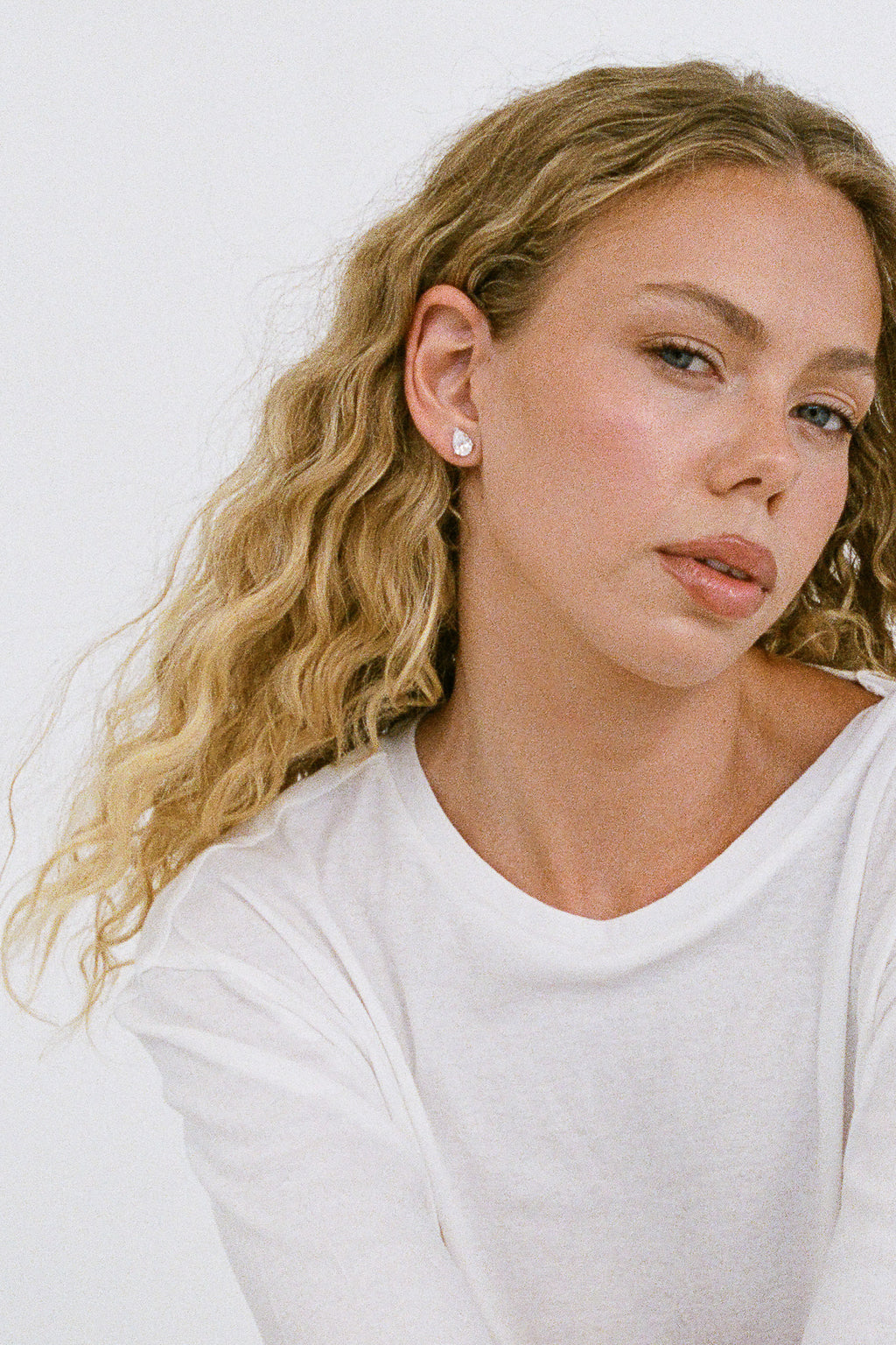 (Coming Soon) Pear Studs 2CT - Gold