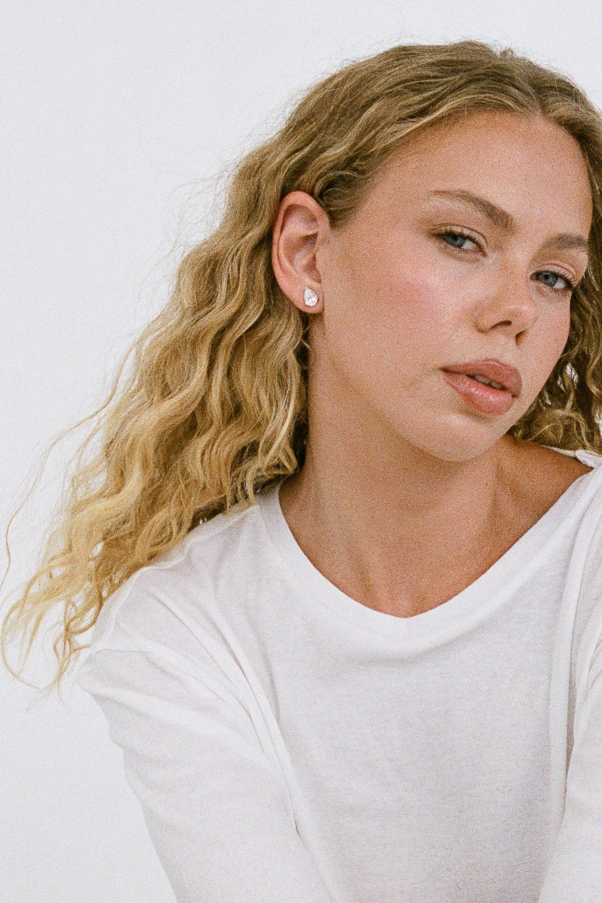 Pear Studs 2CT - Gold