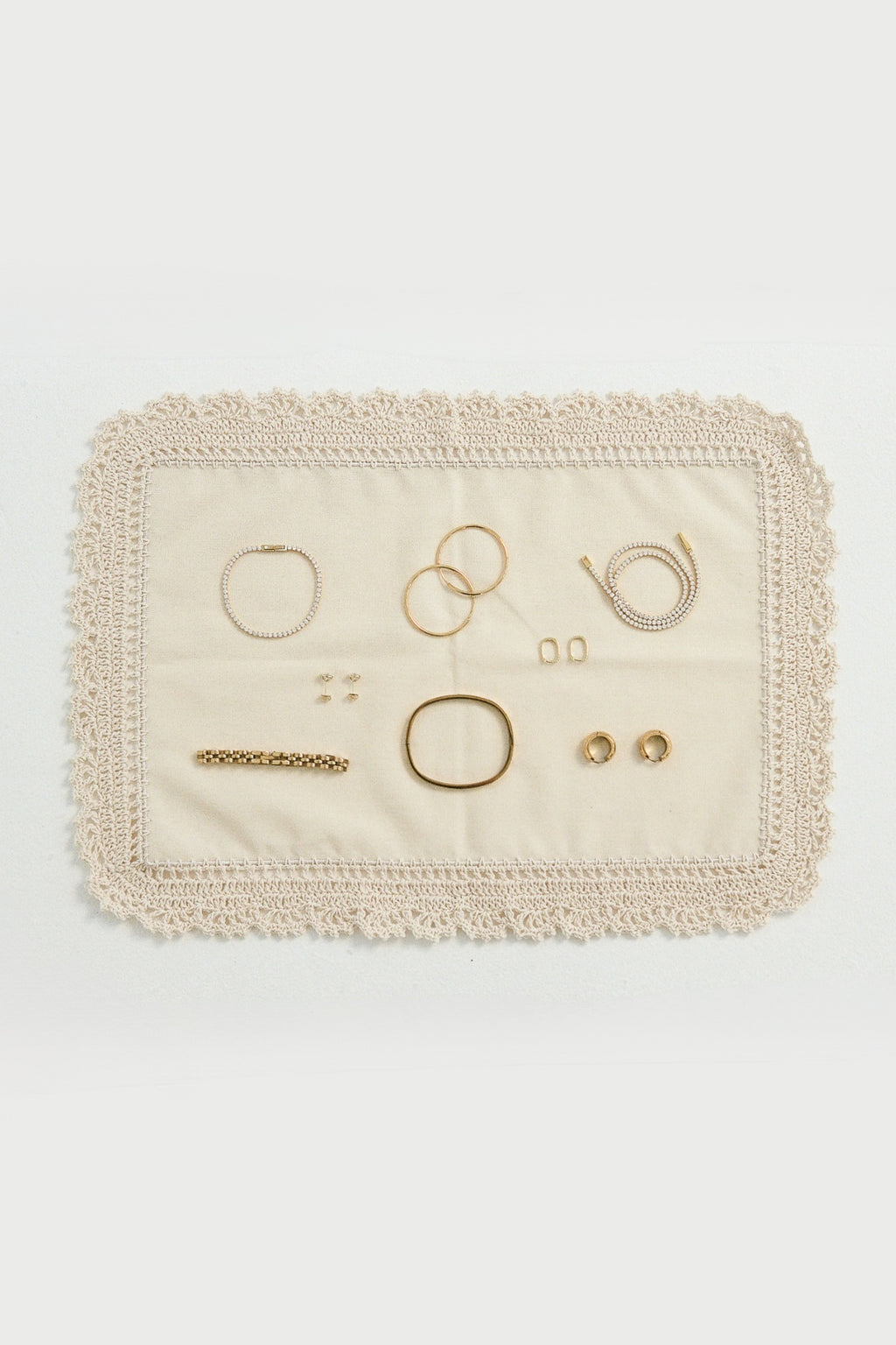 The Essential Edit — 8 pieces (save 40%)